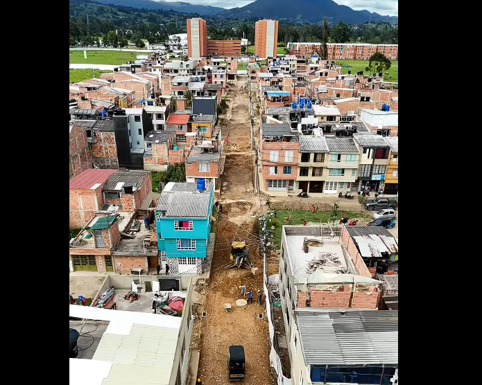 Avanza la construcción de |placa huella| que transformará la movilidad en |Ciudadela El Recreo| + Video