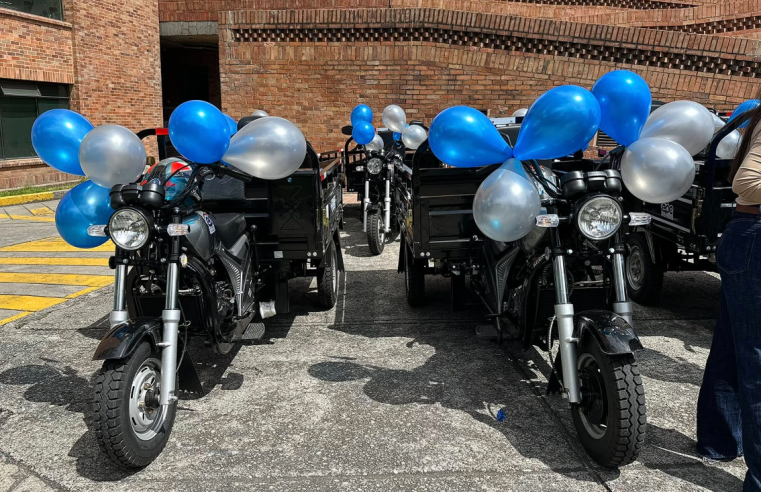 |Tenjo| fortalece la prestación de servicios públicos con la entrega de un nuevo |motocarro|