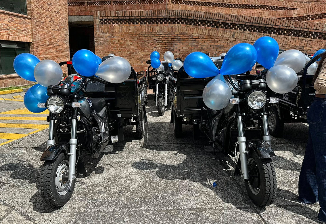 |Tenjo| fortalece la prestación de servicios públicos con la entrega de un nuevo |motocarro|