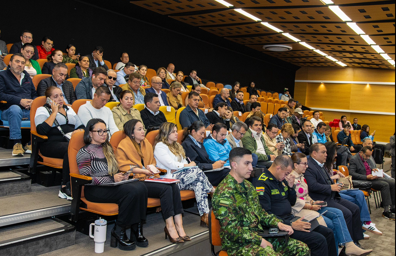 |Cundinamarca| reafirma su compromiso con las |víctimas en sesión| del Comité de Justicia Transicional