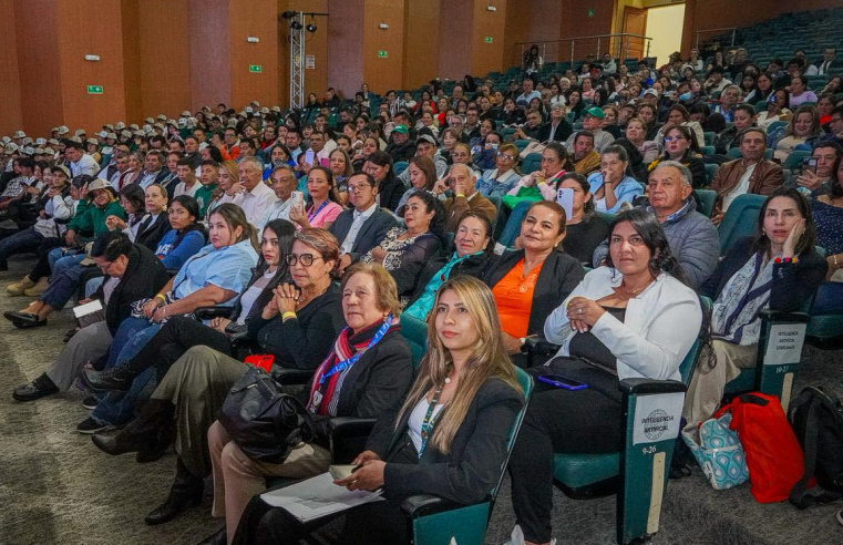 Inversión en formación fortalece el liderazgo juvenil y comunal en |Cundinamarca|