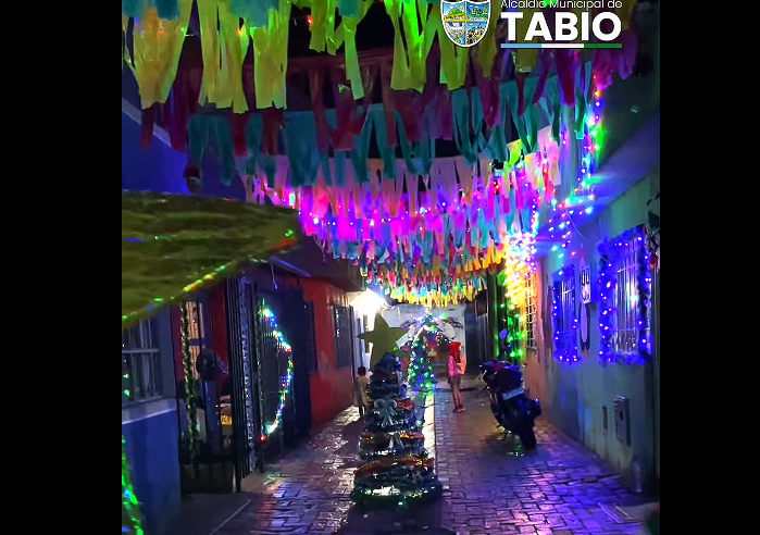 Finalizó el recorrido por las 13 cuadras participantes del |concurso navideño| en |Tabio| + Video
