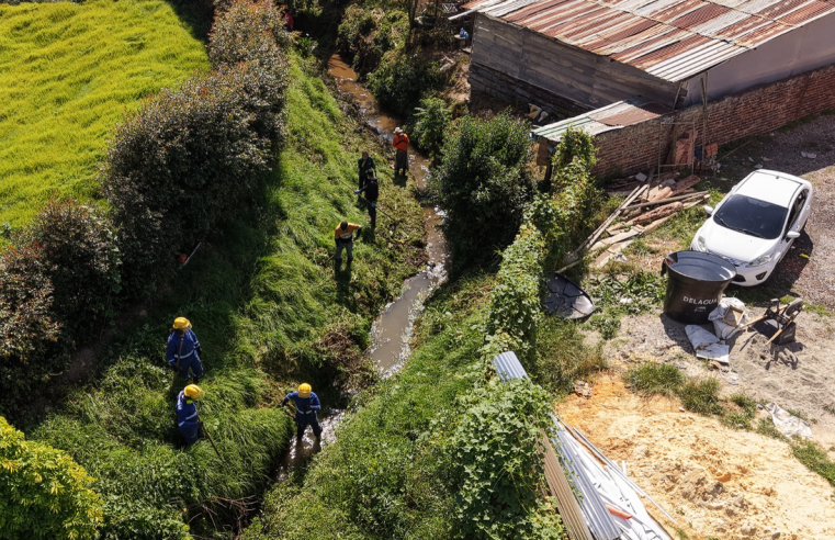 |Cogua| realizó la última jornada de limpieza del año en la quebrada |El Chuscal|