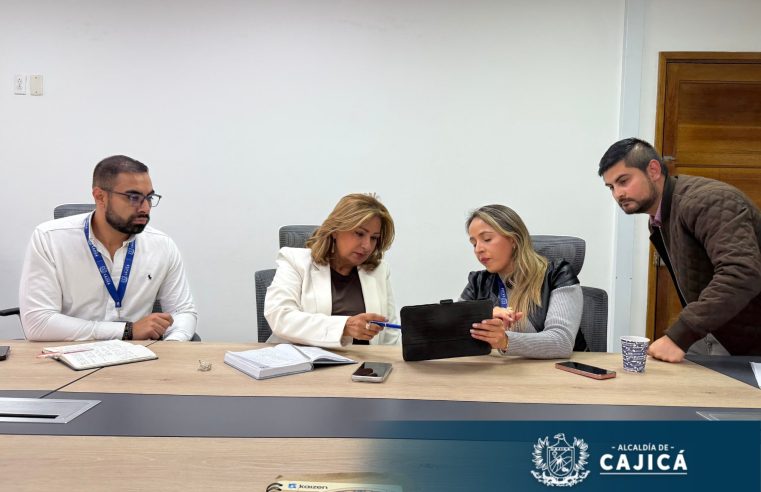 Alcaldesa |Fabiola Jácome| lidera seguimiento a proyectos estratégicos para 2026