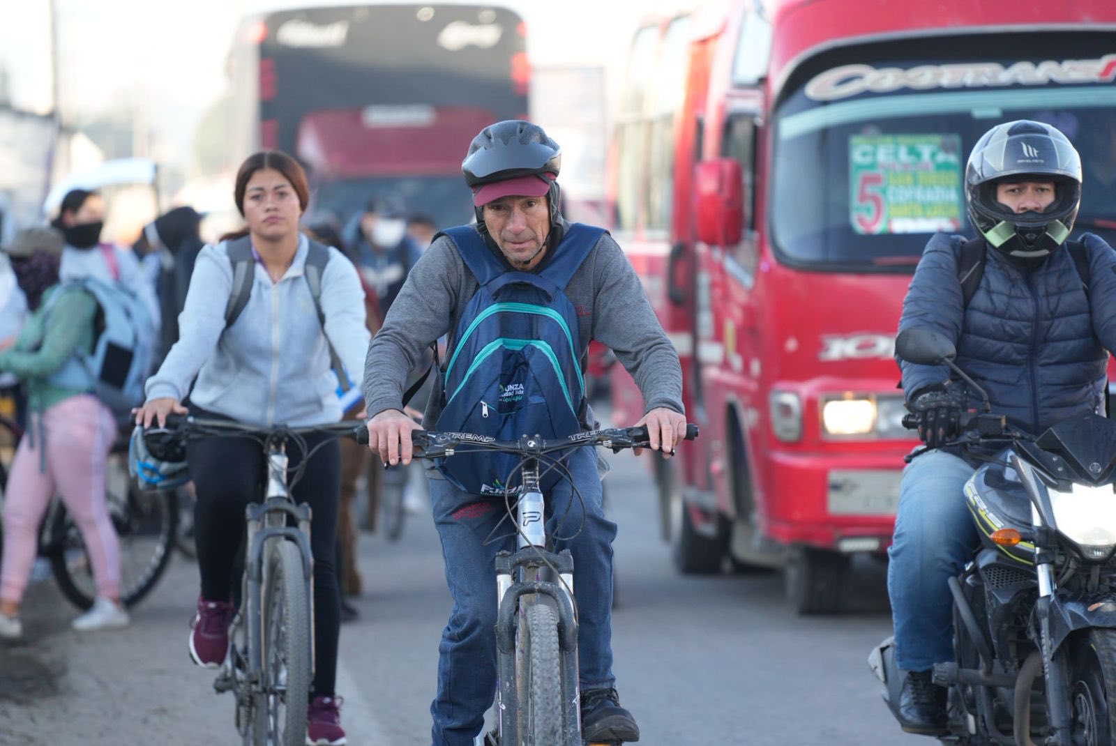 Inicia la construcción de la |ciclorruta| entre |Funza| y |Cota| para mejorar la |seguridad| de más de 9.000 ciclistas