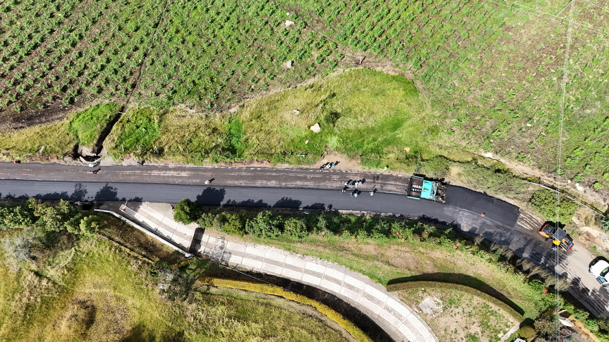 Nueva Unidad de |Mantenimiento Vial| interviene corredores estratégicos en |Cundinamarca|