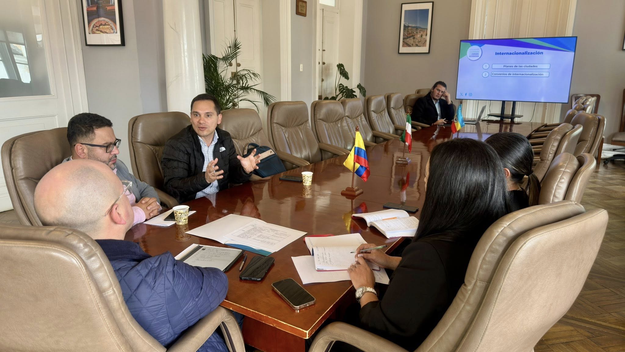 Mesa de trabajo proyecta el |Plan de Acción| 2026 para fortalecer la |economía| y el |turismo|