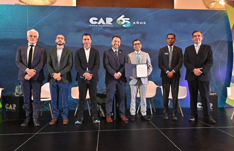 |Cundinamarca| destaca el papel de la |CAR| en la gobernanza ambiental en sus 65 años