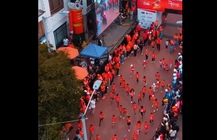 |Chía| vivió una multitudinaria |San Silvestre| llena de |deporte| y tradición + Video