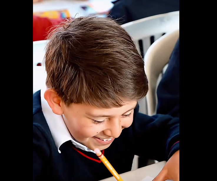 Más de 180.000 |estudiantes| regresan a clases en |Cundinamarca| con énfasis en |bienestar| y |calidad educativa| + Video