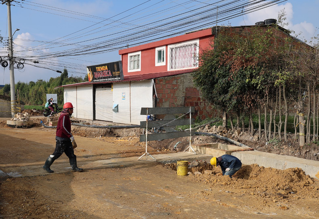 Alcaldesa de |Cajicá| realiza |seguimiento a obras| en distintos sectores del municipio