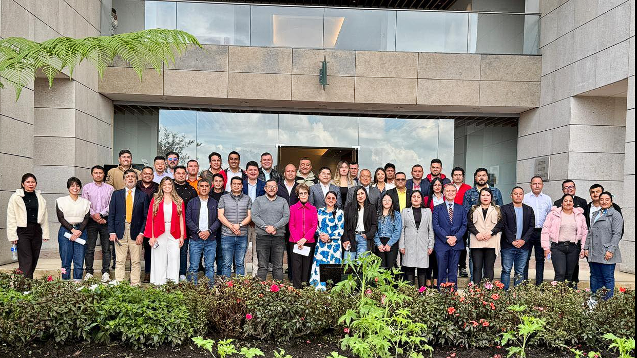 Inicia |especialización en innovación| y gestión de ciudades para concejales de |Cundinamarca|