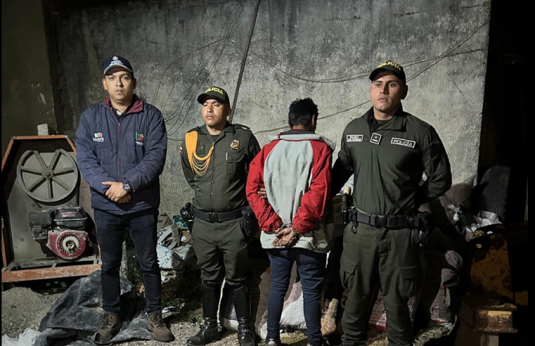 Capturan a hombre por |quema ilegal| de carbón vegetal en la |vereda Checua| en |Nemocón|