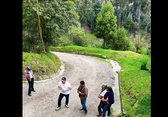 |Placa huella| mejorará la |movilidad| en el sector Portachuelo del municipio de |Zipaquirá| + Video
