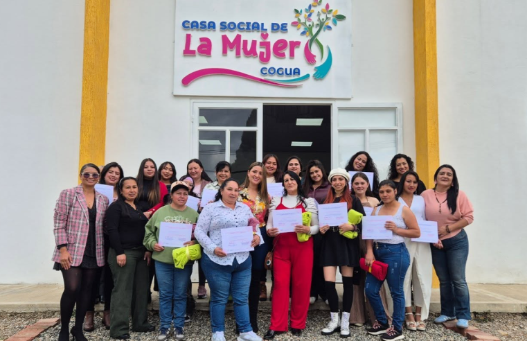 |Cogua| fortalece el emprendimiento con entrega de certificados en la |Casa Social| de la |Mujer|