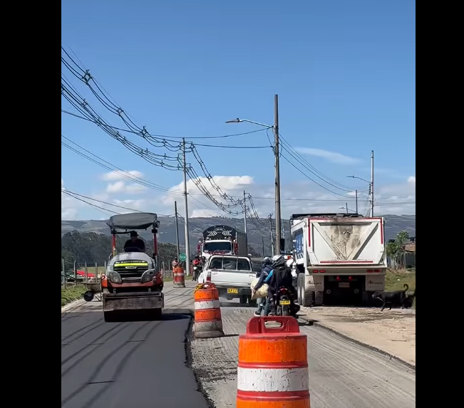 |Nemocón| inició mantenimiento de la malla vial urbana en el barrio |San Rafael| + Video