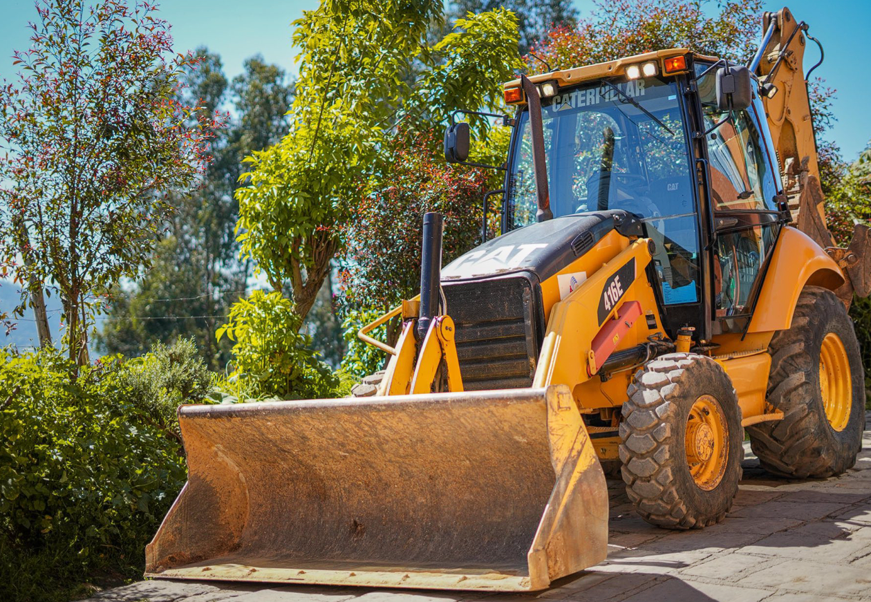 Inversión histórica fortalece el mantenimiento de |vías rurales| en |Zipacón|