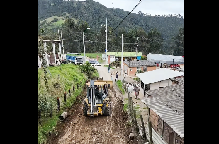 |Zipaquirá| avanza con nuevas intervenciones de |mantenimiento vial| + Video