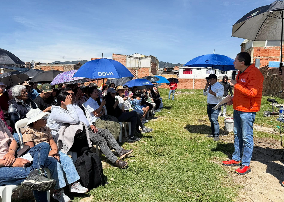 Entrega de |licencia de urbanismo| abre camino a |vivienda propia| para 468 familias en |Chía|