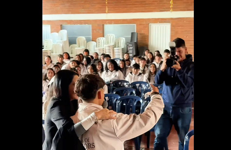 Gran oportunidad para |estudiantes| de grados 10 y 11 del municipio de |Zipaquirá| + Video