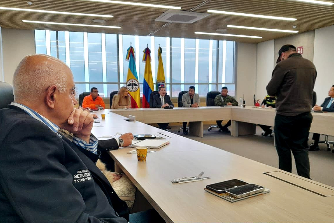 |Cajicá| participa en| Consejo Regional de Seguridad| y solicita nuevo despacho de |Fiscalía|