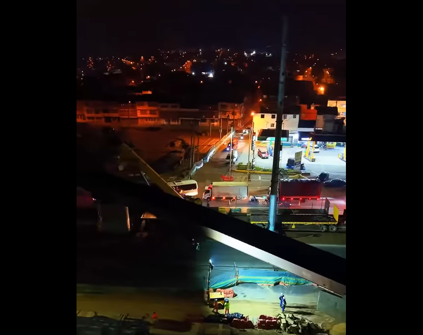 Instalan viga principal del nuevo |puente vehicular| sobre la |Autopista Sur| en |Soacha| + Video