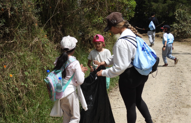 |Eco-caminata| juvenil fortalece el compromiso ambiental en |Tocancipá|