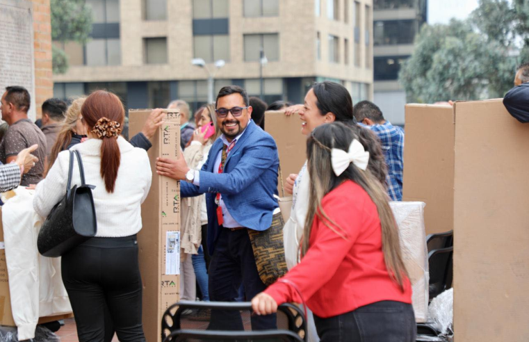 |Comisarías de Familia| de |Cundinamarca| reciben nuevo mobiliario para fortalecer la atención