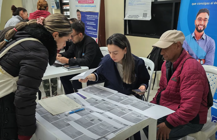 |Feria de empleabilidad| impulsa el talento y la |autonomía económica| en |Cajicá| + Video