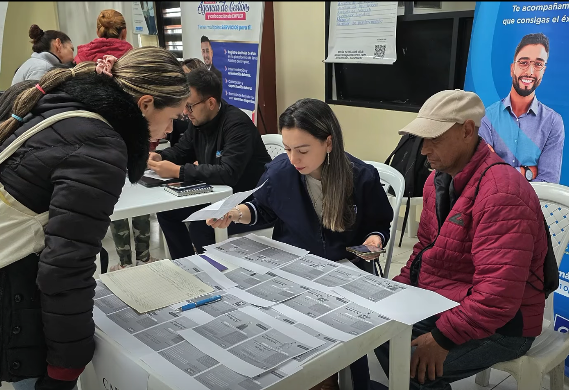 |Feria de empleabilidad| impulsa el talento y la |autonomía económica| en |Cajicá| + Video