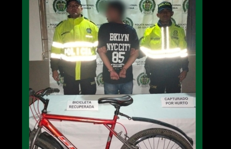 |Capturan en flagrancia| a presunto responsable de |hurto de bicicleta| en |Tenjo|