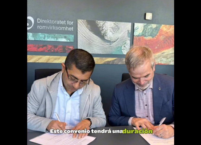 |CAR| firma acuerdo con |Noruega| para desarrollar el primer |satélite| ambiental de |Colombia| + Video