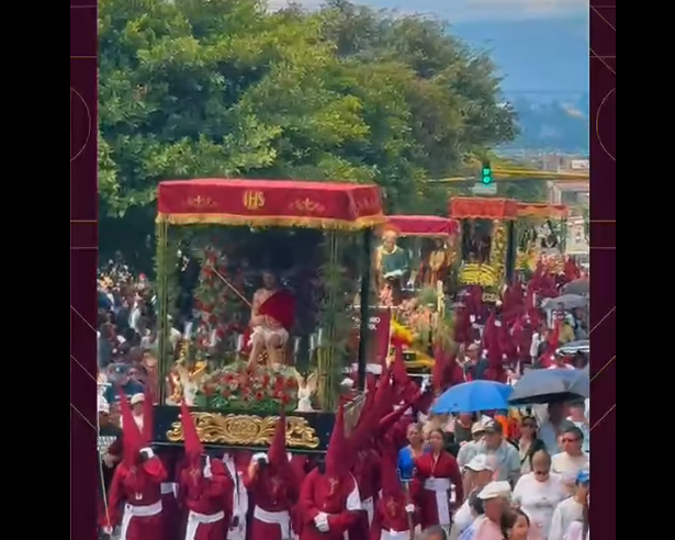 |Zipaquirá| conmemora el tradicional |Santo Viacrucis| con masiva participación + Video