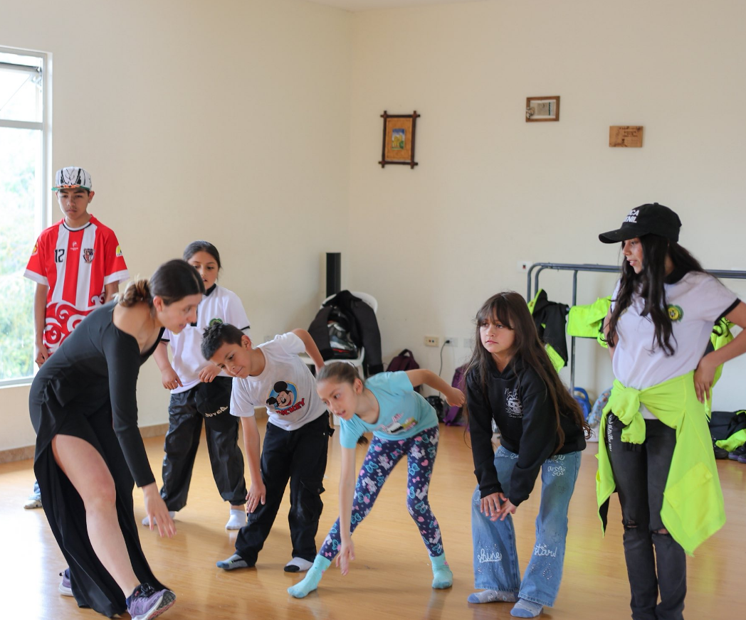 Niños y jóvenes de |Sopó| fortalecen valores y creatividad en el |Mes de la Niñez|