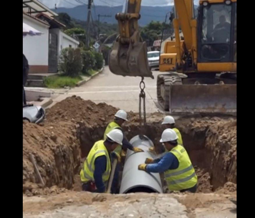 |Silvania| avanza en proyecto de |alcantarillado| para mitigar |inundaciones| en |Los Puentes|