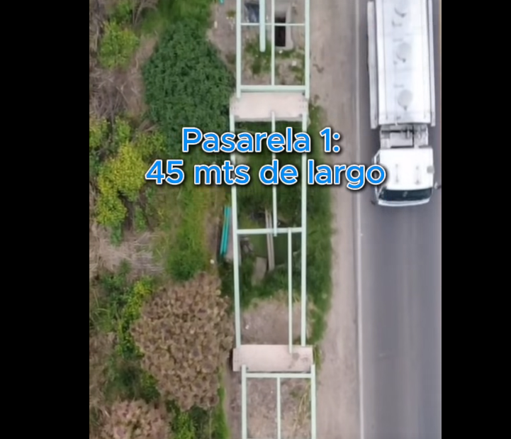 Avanza la instalación de pasarelas sobre la quebrada La Santa María en |Sopó| + Video