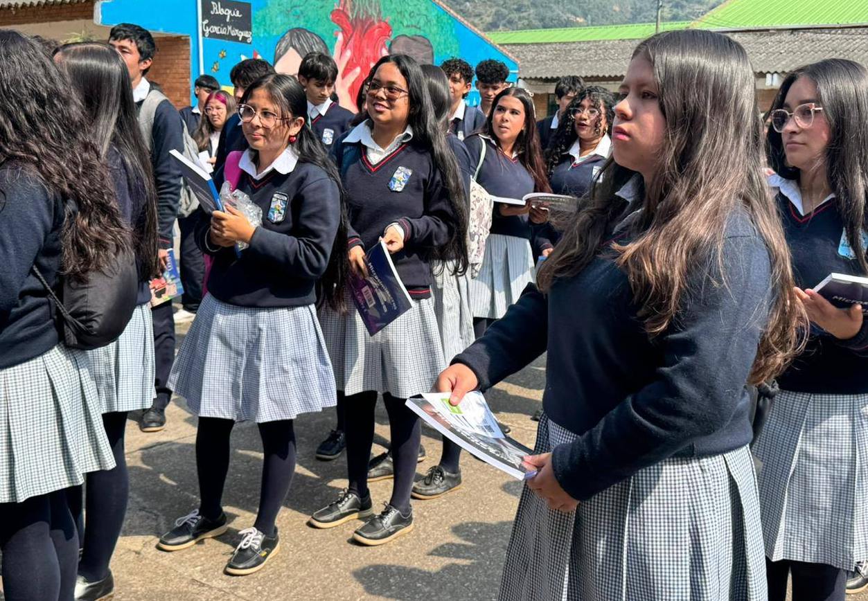 Estrategia de preparación fortalece a estudiantes para las |Pruebas Saber 11| en 2026