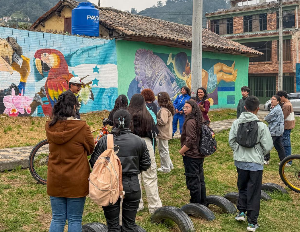 |Estrategias lúdicas| fortalecen el aprendizaje de |inglés| en estudiantes de |Sopó|