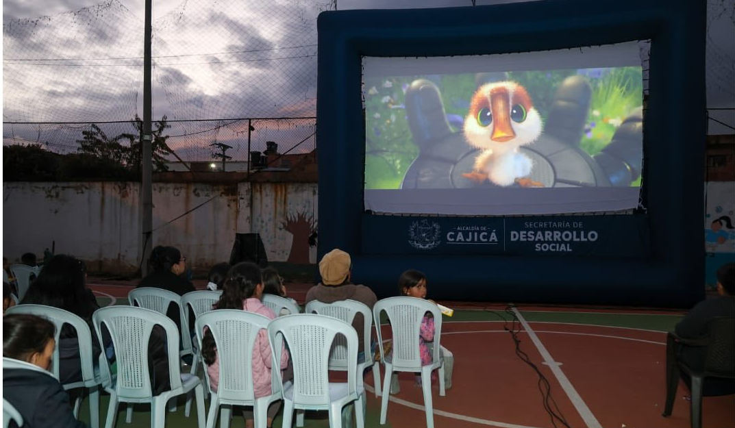 |Capellanía| celebró el |Mes de la Niñez| con jornada de cine en familia