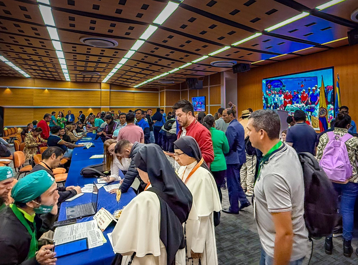 |Cundinamarca| fortalece la comercialización campesina con ruedas de negocios semanales