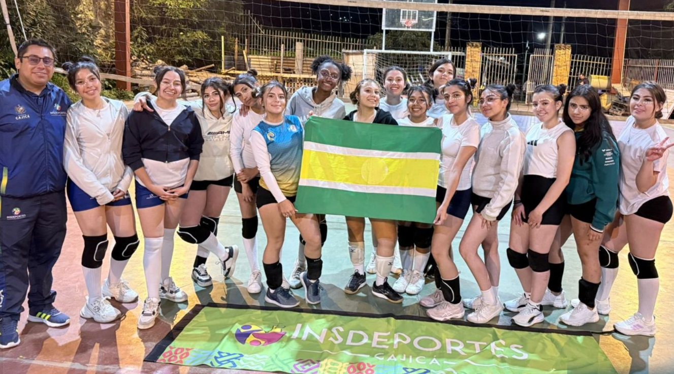 Deportistas de |voleibol| de |Cajicá| fortalecieron su formación en intercambio deportivo