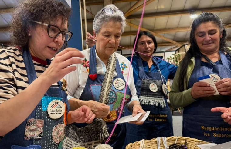 Tejedoras de |Guatavita| resaltan la memoria y tradición en la |FILBo 2026|