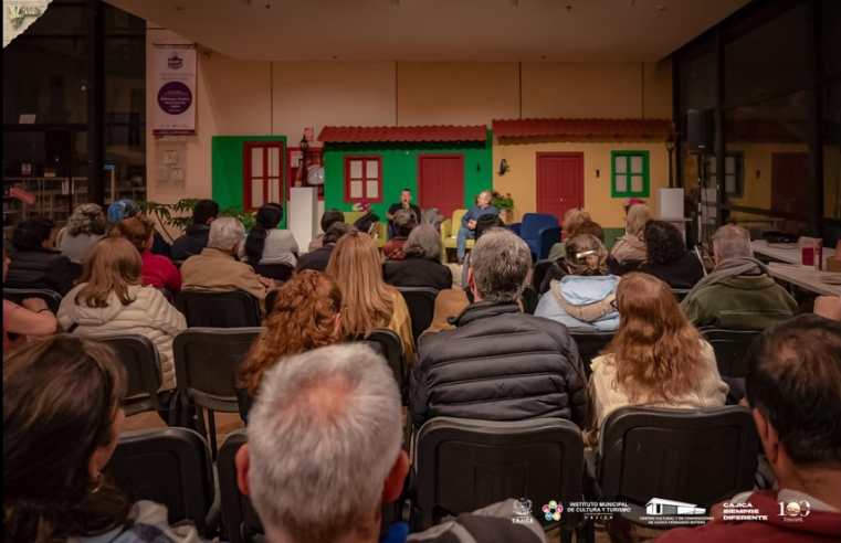 Conversatorio literario promovió el diálogo y la reflexión en la |Biblioteca Central|