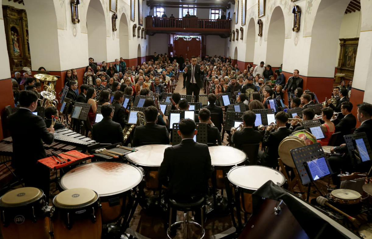 |Bojacá| vibró con concierto de la |Banda Sinfónica| de |Cundinamarca| en su corazón patrimonial