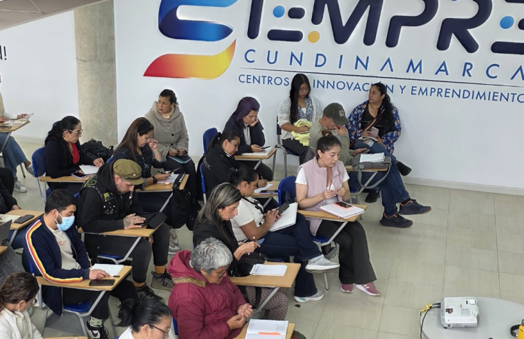 |Emprendedores| de |Cajicá| fortalecieron sus proyectos en curso sobre |planes de negocio|