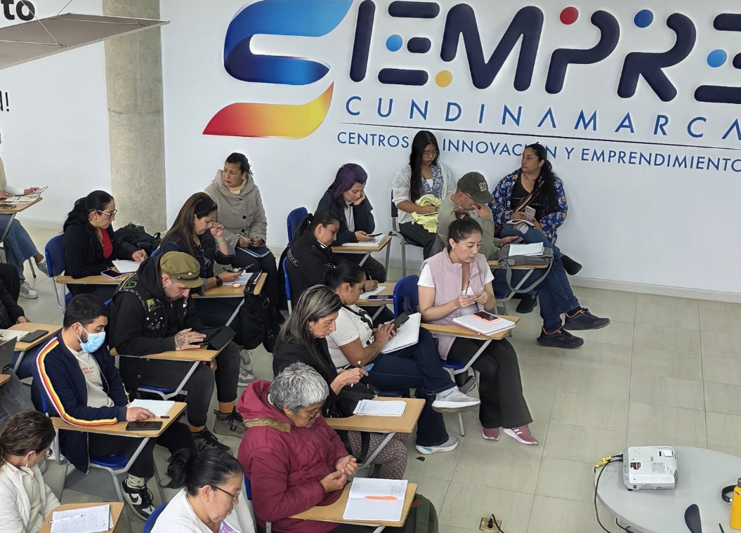 |Emprendedores| de |Cajicá| fortalecieron sus proyectos en curso sobre |planes de negocio|