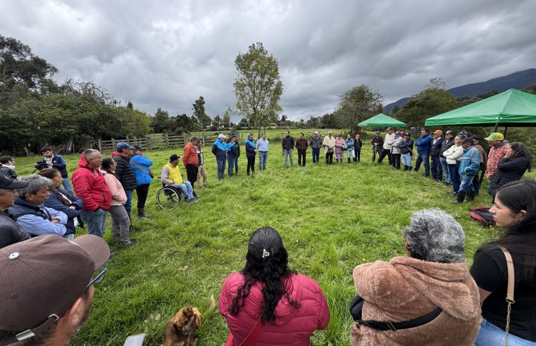 Ganaderos de |Cogua| participaron en jornada de capacitación sobre prácticas sostenibles para el campo