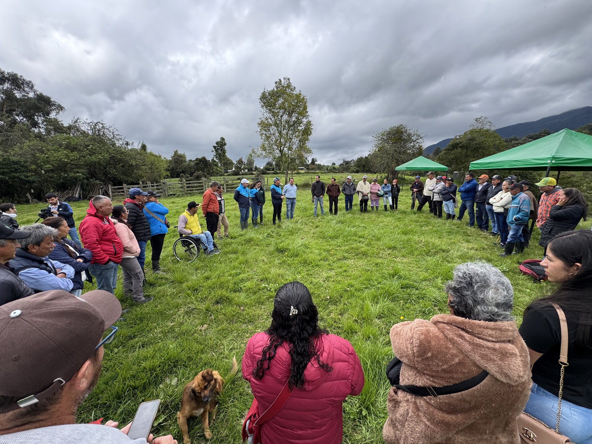 Ganaderos de |Cogua| participaron en jornada de capacitación sobre prácticas sostenibles para el campo