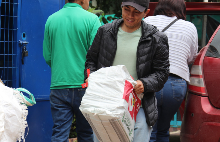 Estudiantes del |FOEST| promueven reciclaje para cumplir |labor social| en |Tocancipá|