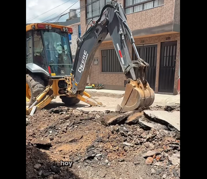 Inician trabajos de |mantenimiento vial| en la Calle 15 con carrera 11 en |Zipaquirá| + Video